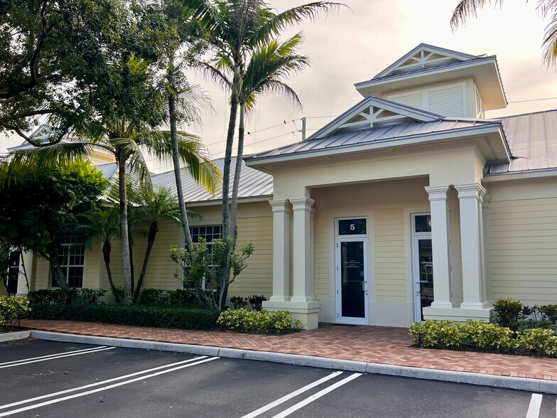 1935 Commerce Ln, Jupiter, FL à vendre - Photo du bâtiment - Image 1 de 9