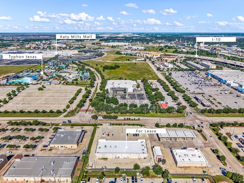 722 Katy Ft. Bend Rd., Katy, TX for lease - Building Photo - Image 3 of 6
