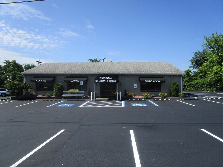 1456 Lincoln Hwy, North Versailles, PA à vendre - Photo du bâtiment - Image 2 de 44