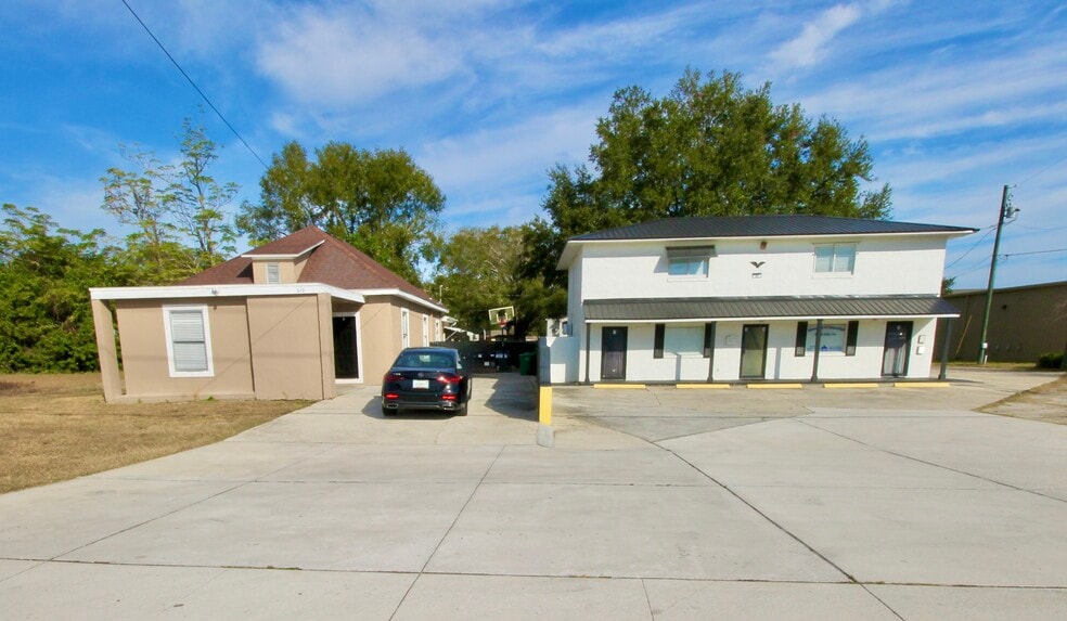 610 Dundee Rd, Dundee, FL for sale - Primary Photo - Image 1 of 75