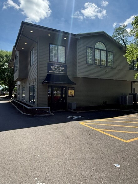 56 N Main St, Pittsford, NY for lease - Building Photo - Image 3 of 5