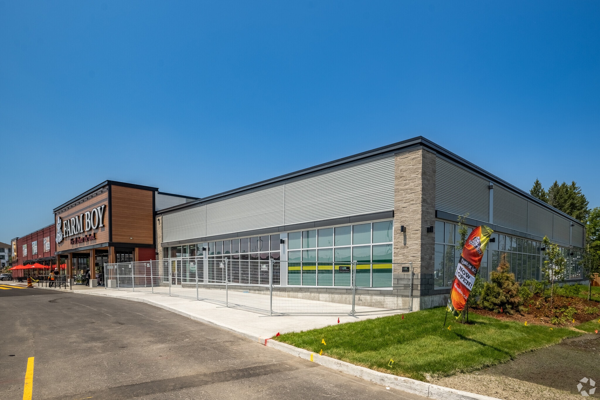 4828 Bank St, Gloucester, ON for lease Primary Photo- Image 1 of 4
