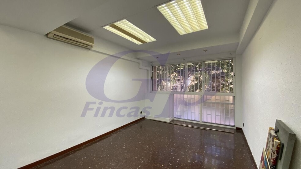 Office in Barcelona, Barcelona for lease - Interior Photo - Image 1 of 1