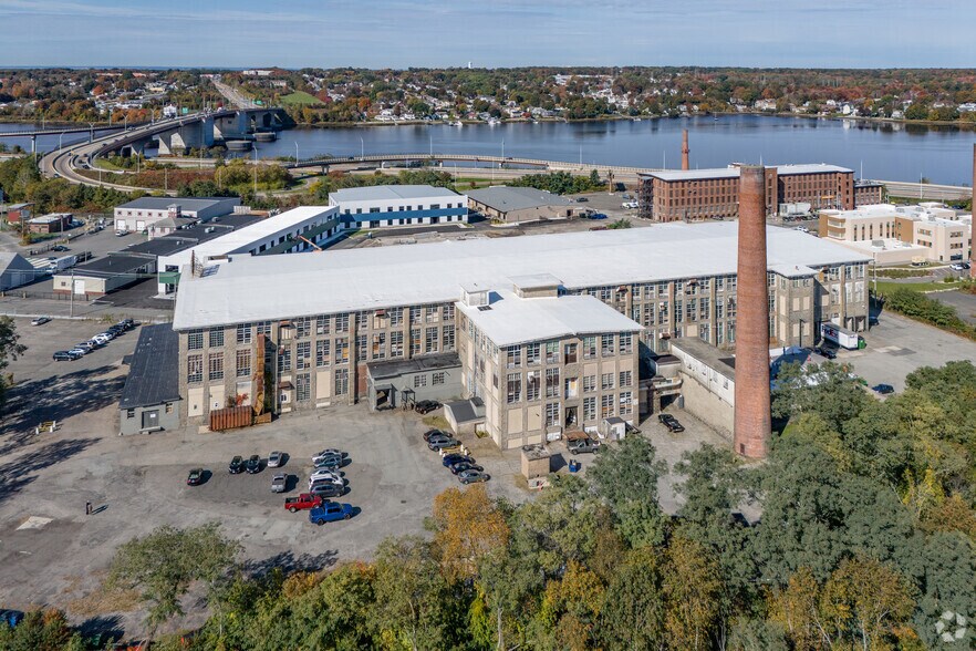 1 Ace St, Fall River, MA à louer - Aérien - Image 2 de 42