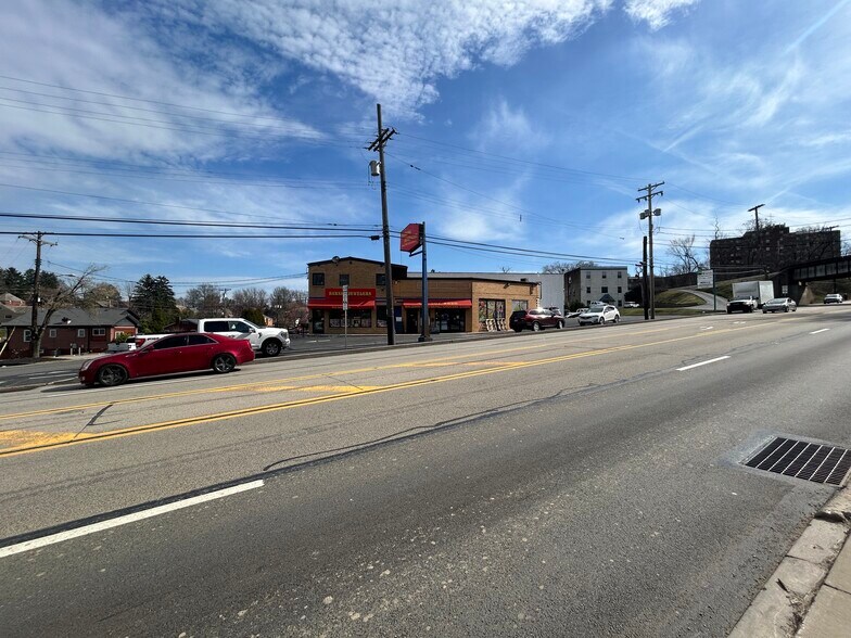 5401-5411 Clairton Blvd, Pittsburgh, PA for sale - Building Photo - Image 3 of 4