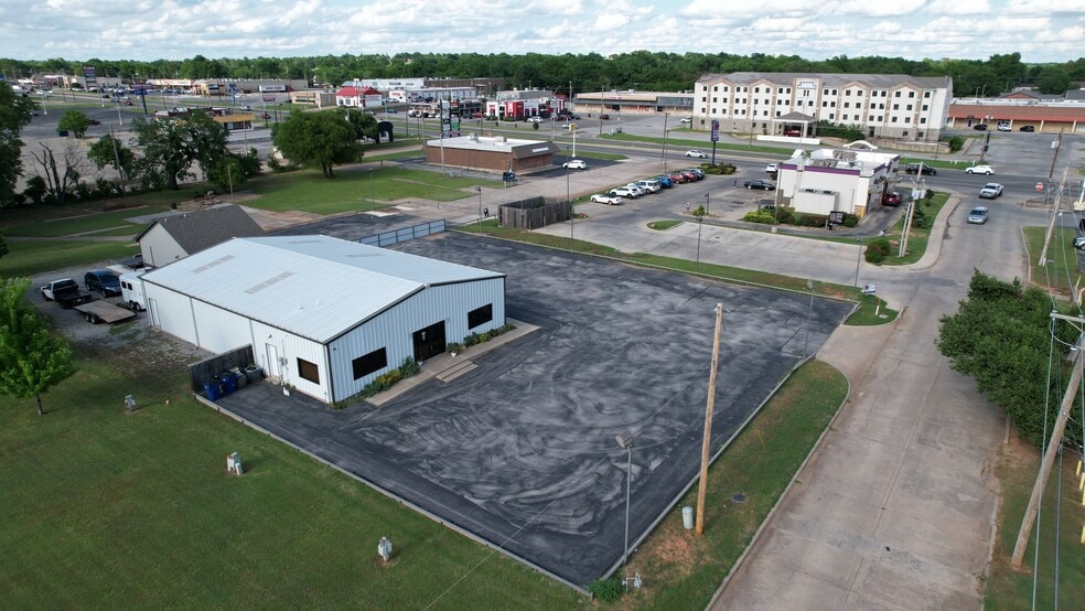 1665 W Legacy Dr, Duncan, OK for sale - Building Photo - Image 3 of 36