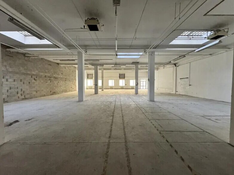 Flex dans Villepinte à louer - Photo du bâtiment - Image 3 de 19