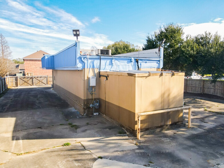 203 Winchester Dr, Lafayette, LA for sale - Building Photo - Image 3 of 12