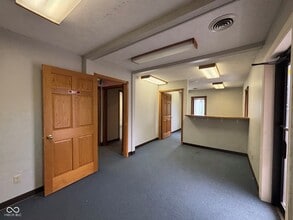 1338 S Lebanon St, Lebanon, IN for lease Interior Photo- Image 2 of 10