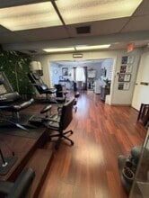 361 Park Rd, West Hartford, CT for lease Interior Photo- Image 1 of 7