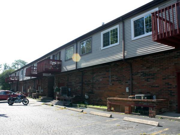 3939 W Roll Ave, Bloomington, IN à vendre - Photo du bâtiment - Image 2 de 4