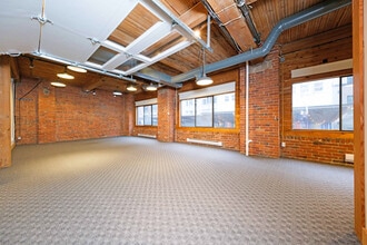 1222-1224 Hamilton St, Vancouver, BC for lease Building Photo- Image 2 of 10