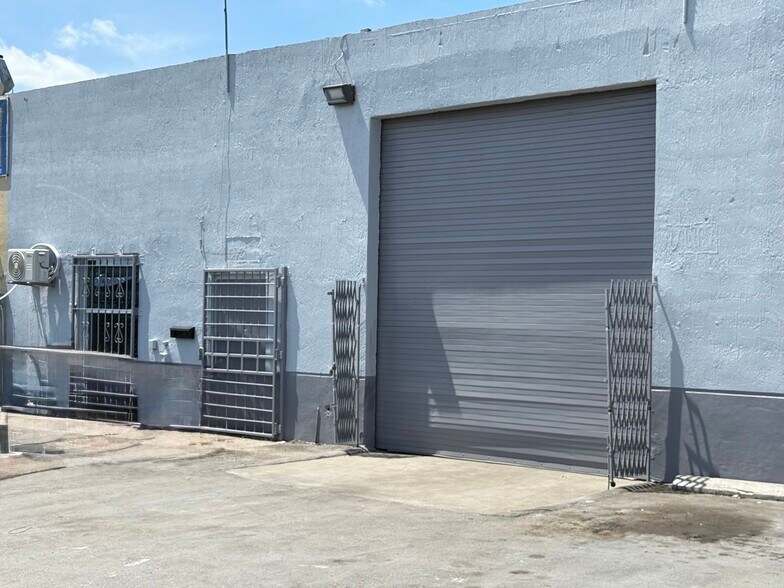3771 NW 51st St, Miami, FL à vendre - Photo du bâtiment - Image 1 de 6