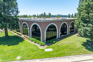 2890 Kilgore Rd, Rancho Cordova CA - Entrepôt