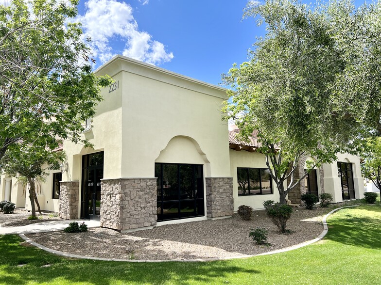 2231 E Pecos Rd, Chandler, AZ for lease - Building Photo - Image 1 of 10