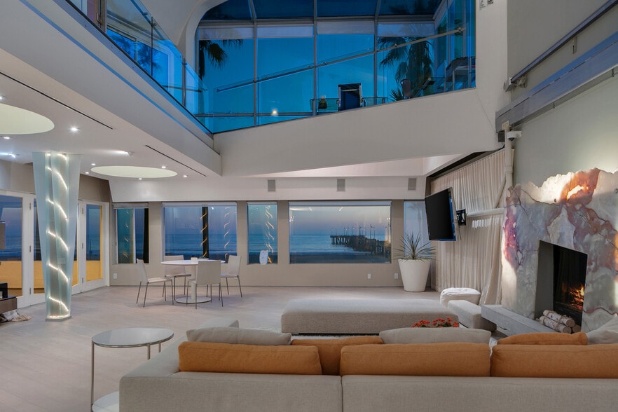 3111 Ocean Front Walk, Marina Del Rey, CA for sale - Interior Photo - Image 3 of 163