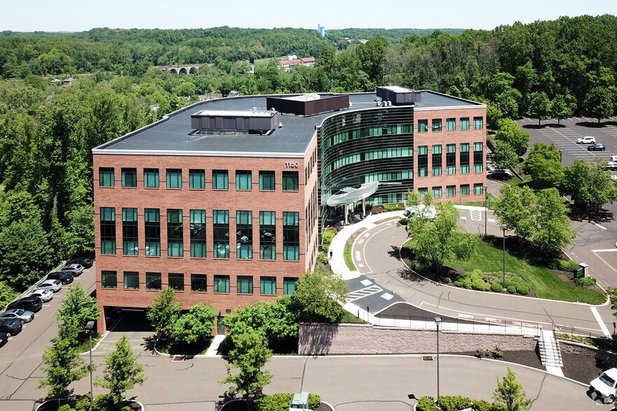 1150 Northbrook Dr, Trevose, PA à louer - Aérien - Image 2 de 6
