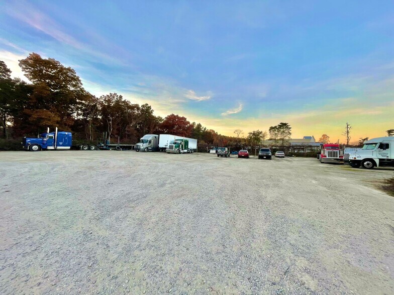 3120-3130 Rt-112, Medford, NY à vendre - Photo du bâtiment - Image 2 de 18