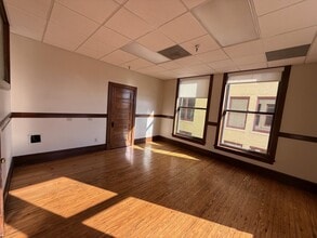 3 W Garden St, Pensacola, FL à louer Photo intérieure- Image 2 de 3