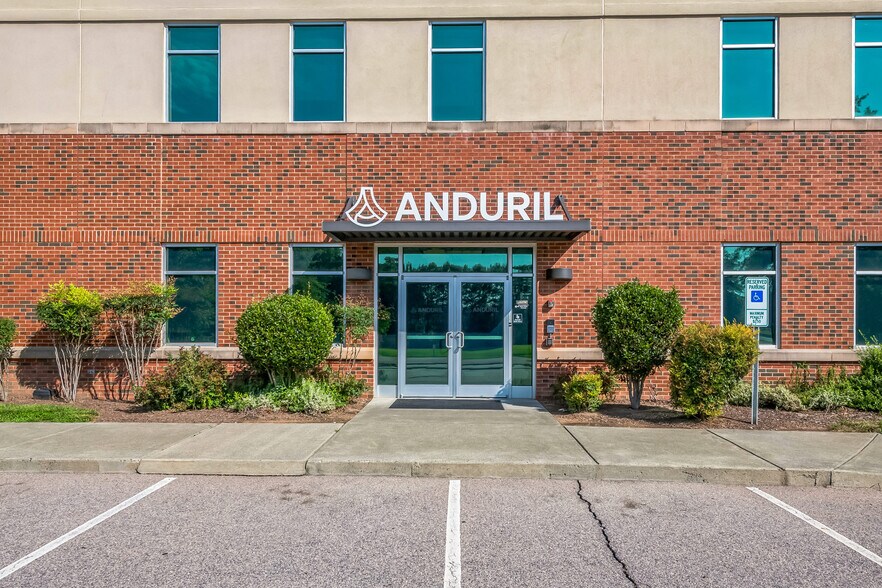 204 Capcom Ave, Wake Forest, NC à vendre - Photo du bâtiment - Image 2 de 48