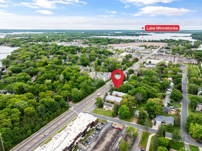 More details for 2009-2017 Commerce Blvd, Mound, MN - Multifamily for Sale