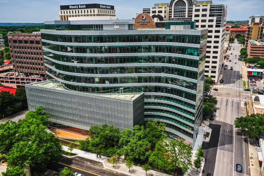 1400 Lavaca St, Austin, TX à louer - Photo du bâtiment - Image 2 de 32