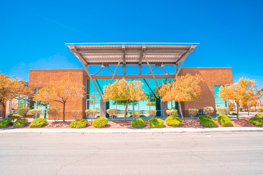 6807 Ponderosa Way, Las Vegas, NV for lease - Building Photo - Image 1 of 21