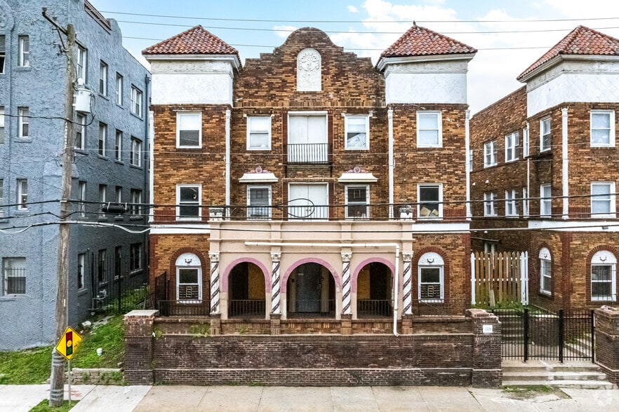 119 W 39th St, Kansas City, MO for sale - Building Photo - Image 3 of 23