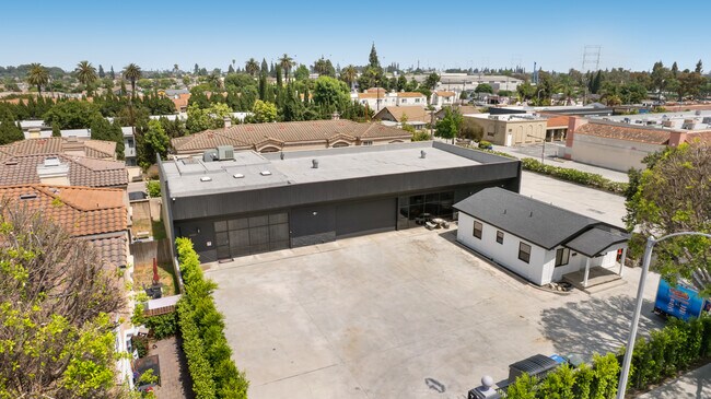 Plus de détails pour 14128 Paramount Blvd, Paramount, CA - Industriel à vendre