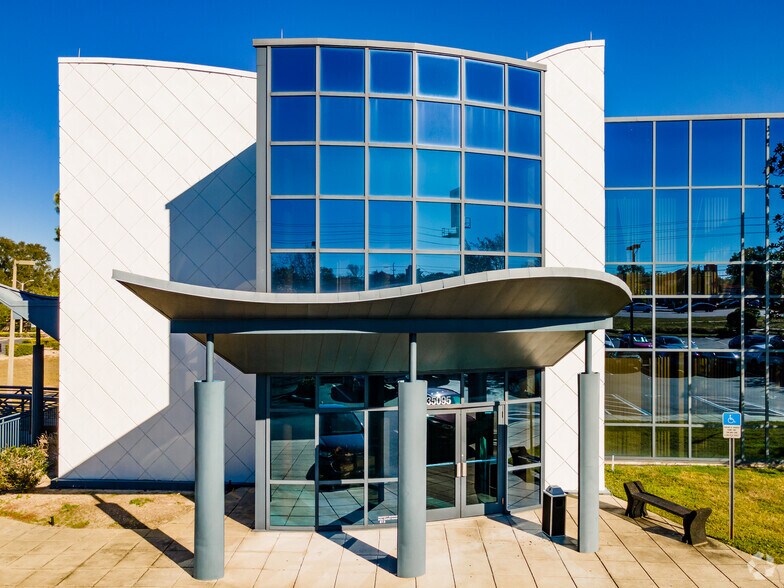 35095 US Hwy 19, Palm Harbor, FL for lease - Building Photo - Image 2 of 5