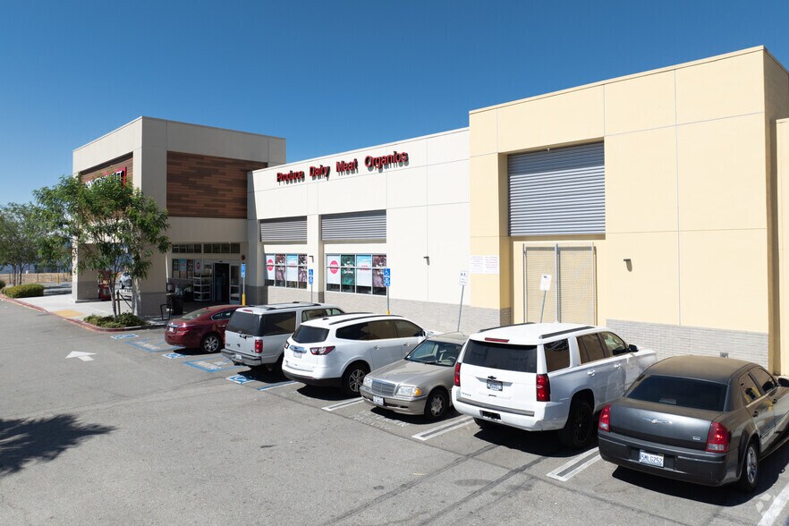 9805 Mason Ave, Chatsworth, CA for sale - Building Photo - Image 2 of 5