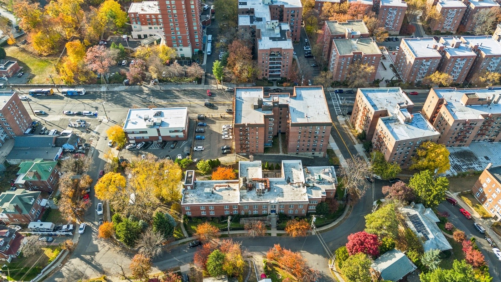 3 Lehman Ter, Yonkers, NY à vendre Photo du bâtiment- Image 1 de 100