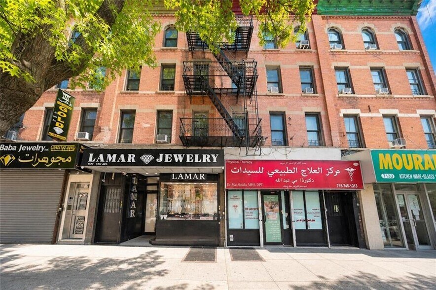 7127 5th Ave, Brooklyn, NY à vendre - Photo du bâtiment - Image 2 de 16