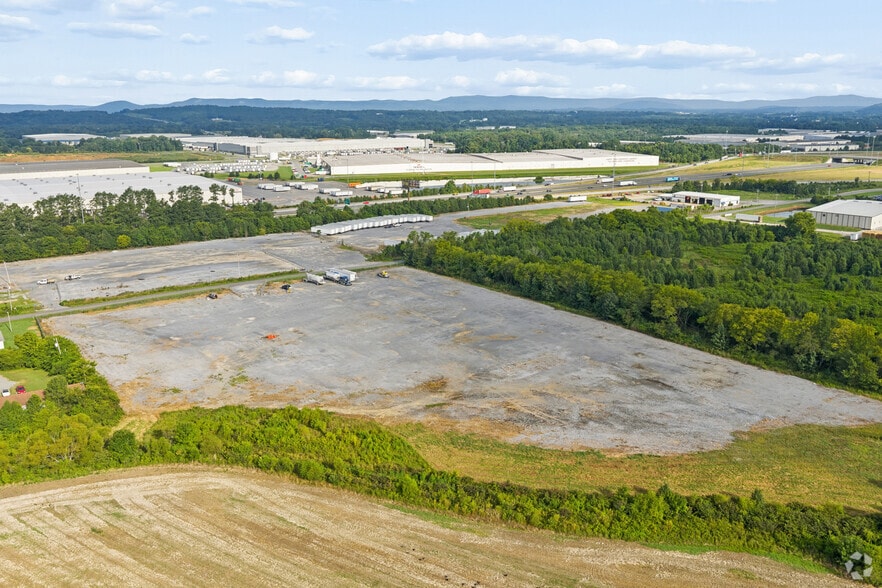 390 Johnson Lake Rd, Adairsville, GA for lease - Building Photo - Image 3 of 19
