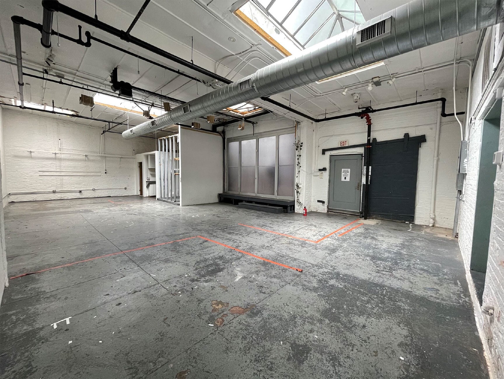 68 Richardson St, Brooklyn, NY for lease Interior Photo- Image 1 of 6
