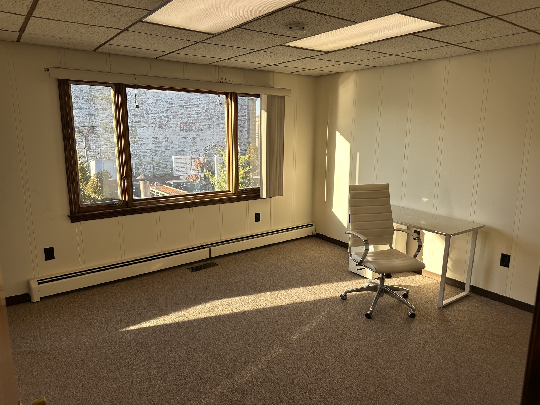 482 Broadway, Somerville, MA for lease Interior Photo- Image 1 of 9