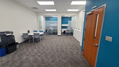 2701 Highpoint Dr, Milton, ON à louer Photo intérieure- Image 1 de 5