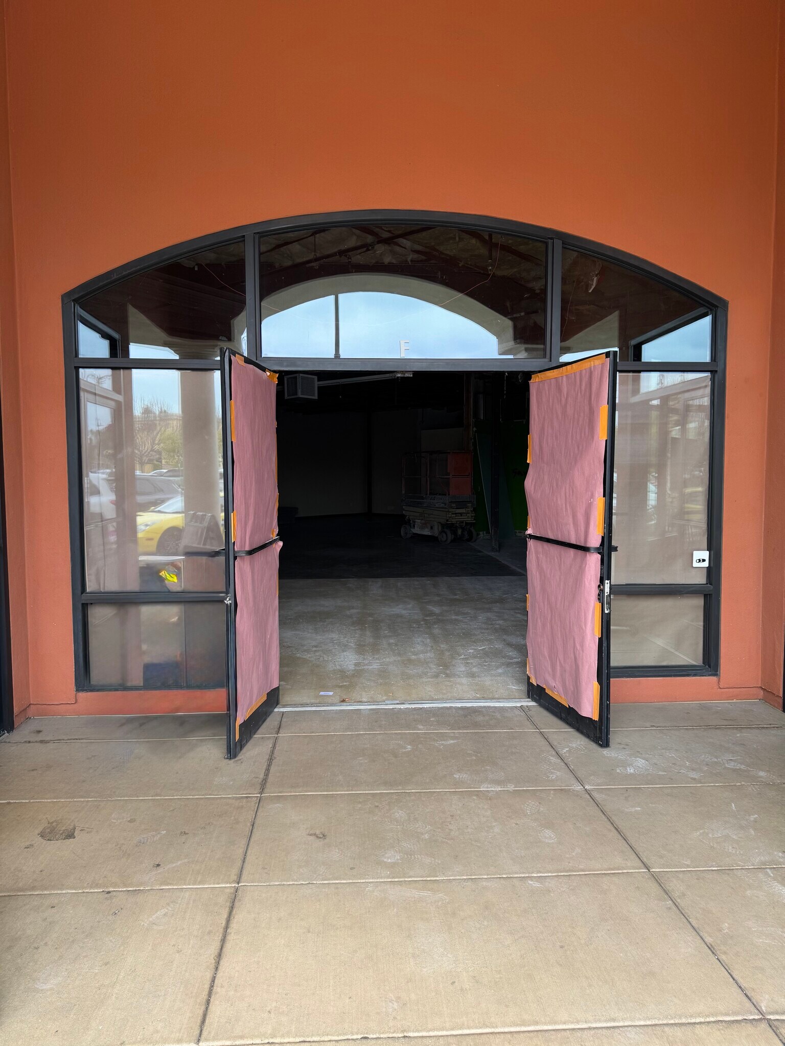 252-254 W Los Angeles Ave, Moorpark, CA for lease Building Photo- Image 1 of 4