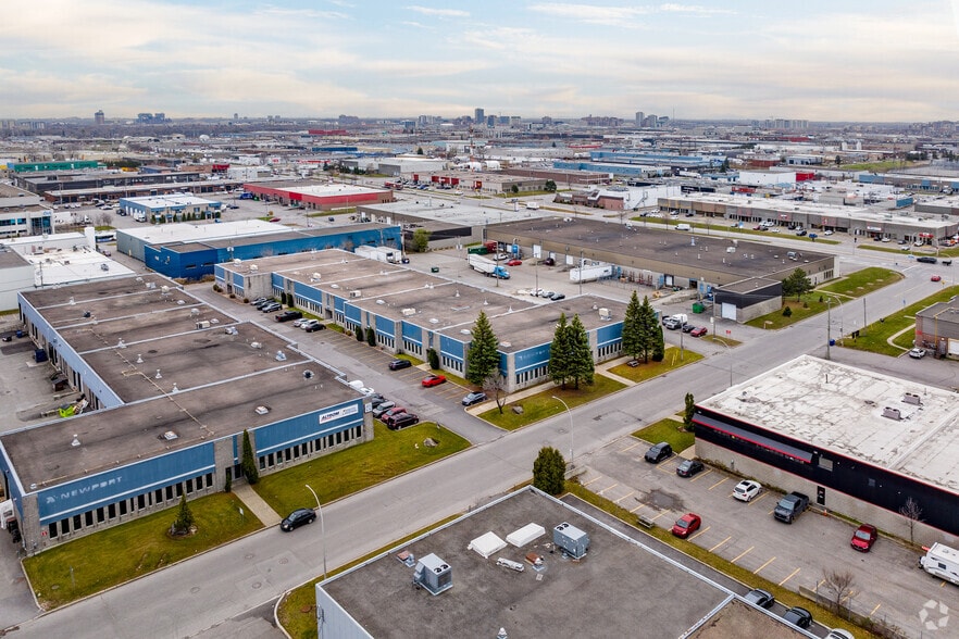 976-994 Rue Bergar, Laval, QC for lease - Aerial - Image 2 of 5