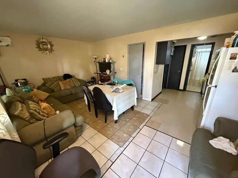 5106 W 26th St, Cicero, IL à vendre - Photo du bâtiment - Image 2 de 7