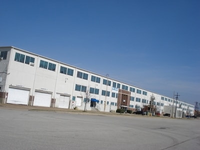 541 Industry Rd, Louisville, KY for lease - Building Photo - Image 3 of 11