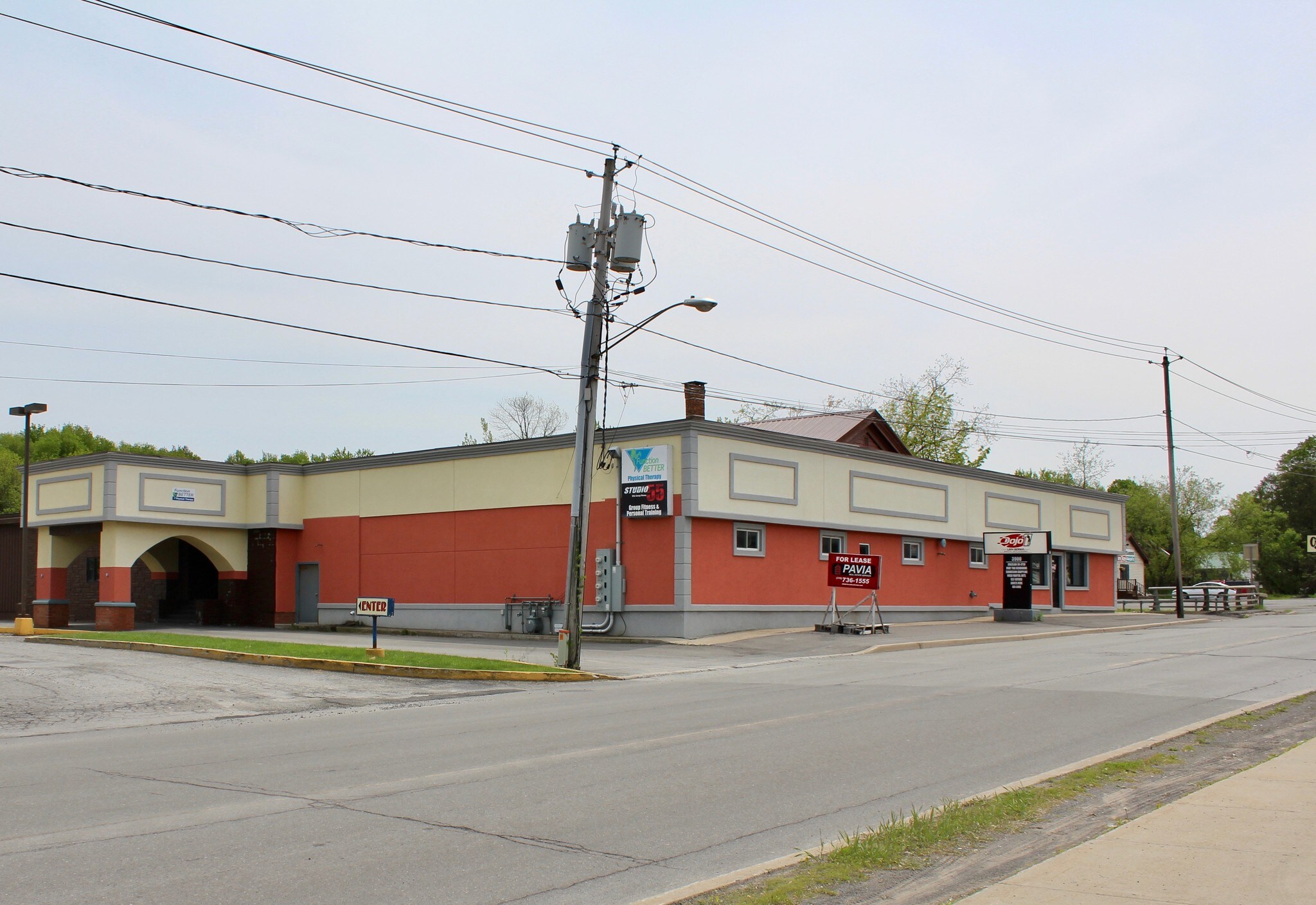 3900 Oneida St, New Hartford, NY for sale Primary Photo- Image 1 of 7