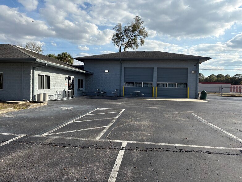 3450 Forsyth Rd, Winter Park, FL à louer - Photo du bâtiment - Image 3 de 10