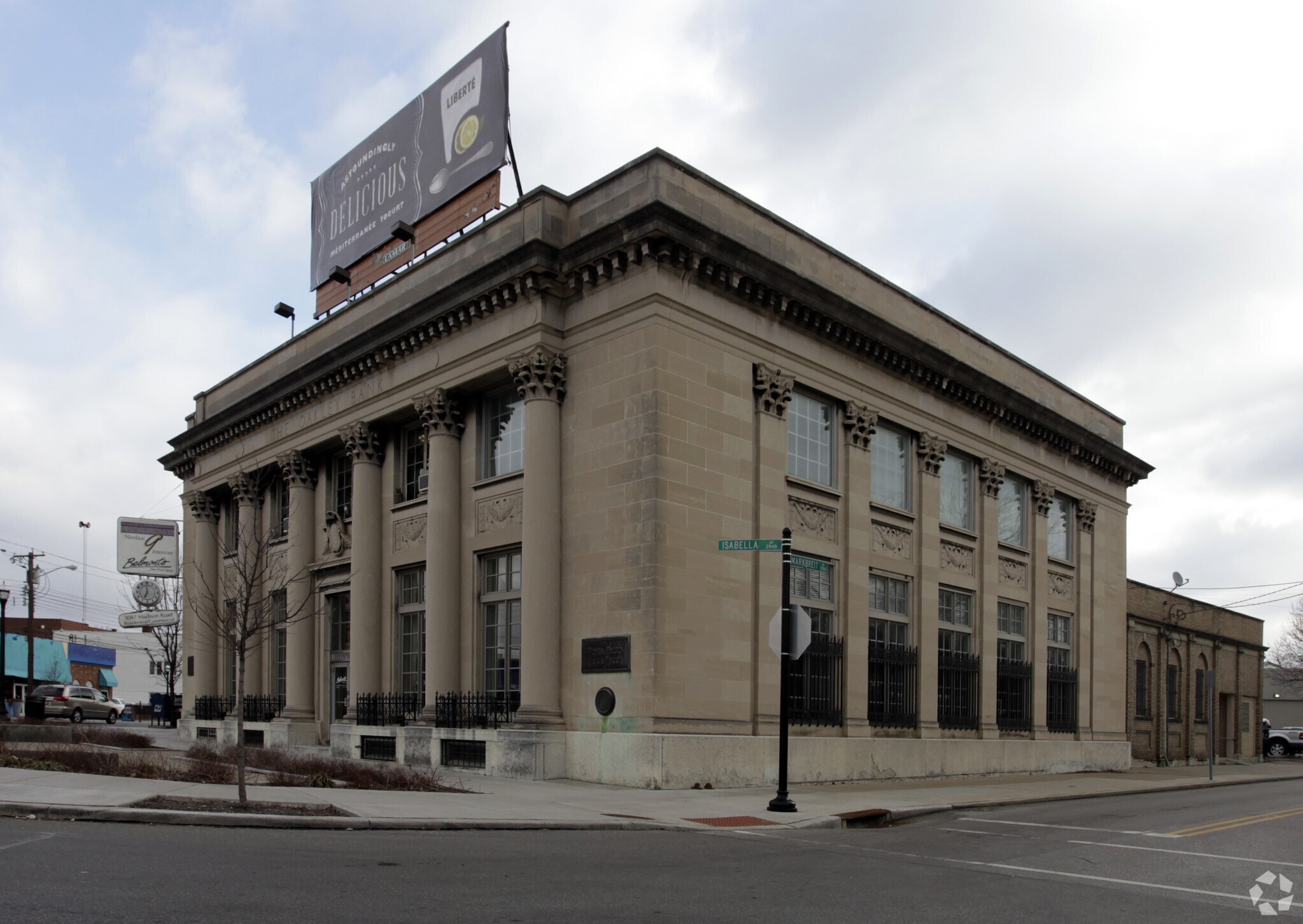 3045 Madison Rd, Cincinnati, OH à louer Photo du bâtiment- Image 1 de 3