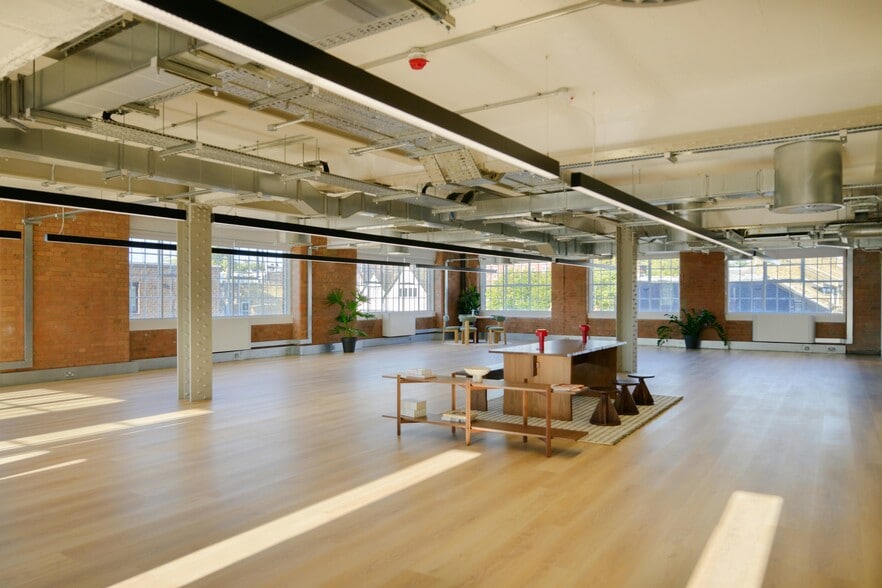 53-79 Highgate Rd, London for lease - Building Photo - Image 2 of 36