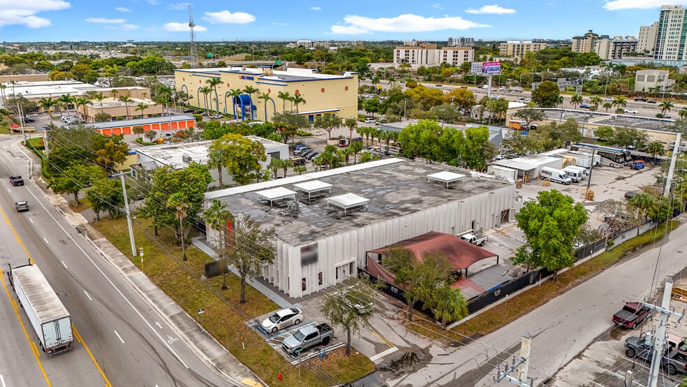 590 SW 12th Ave, Pompano Beach, FL for lease - Building Photo - Image 2 of 26