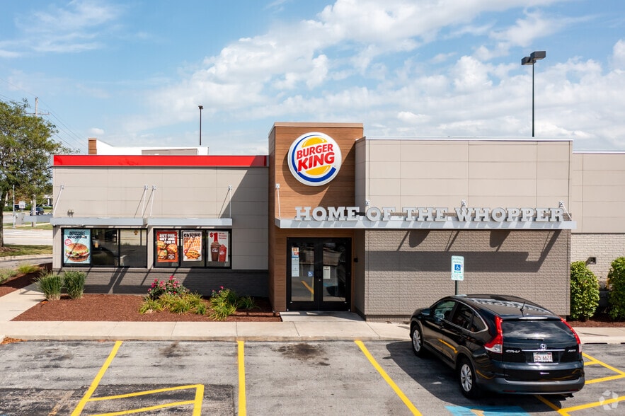 401 E Roosevelt Rd, Lombard, IL for sale - Building Photo - Image 2 of 5