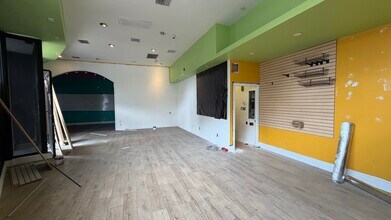 5100-5102 Lankershim Blvd, North Hollywood, CA for lease Interior Photo- Image 2 of 6