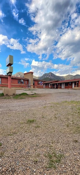 1372 W Highway 92, Bisbee, AZ for sale - Building Photo - Image 2 of 9