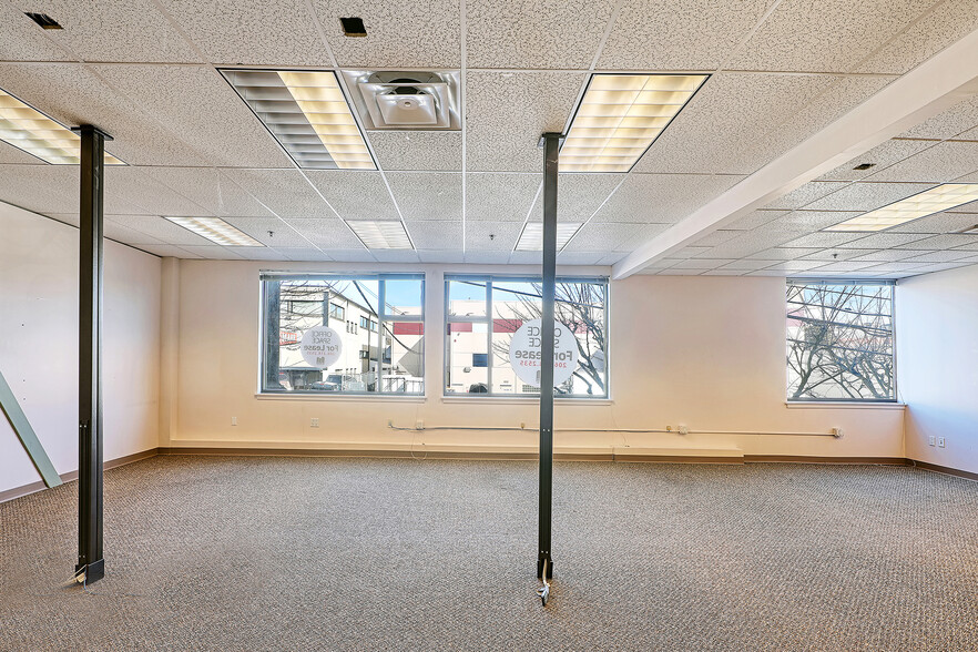 1225 S Weller St, Seattle, WA for lease - Interior Photo - Image 3 of 14